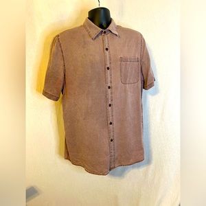 Nat Nast Men’s Short Sleeve Button Down w/ wonderful distressed Silk blend.